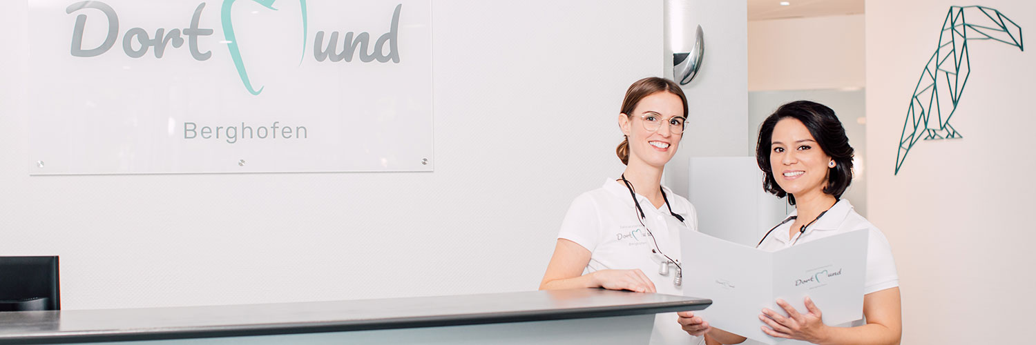 Zahnarzt Dortmund Berghofen - Dr. Toekan - die Zahnärztinnen am Empfang